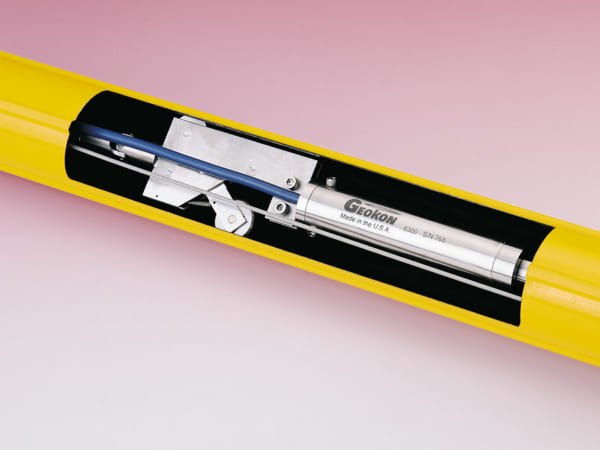 Hệ thống đo chuyển vị ngang tự động/In-Place Inclinometer (VW) | Model 6300– Geokon.USA